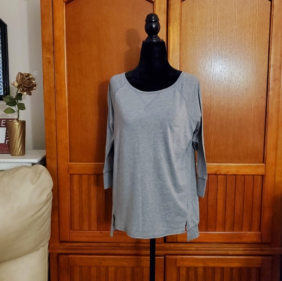 American Eagle Outfitters Shirt. - Picture 5 of 6